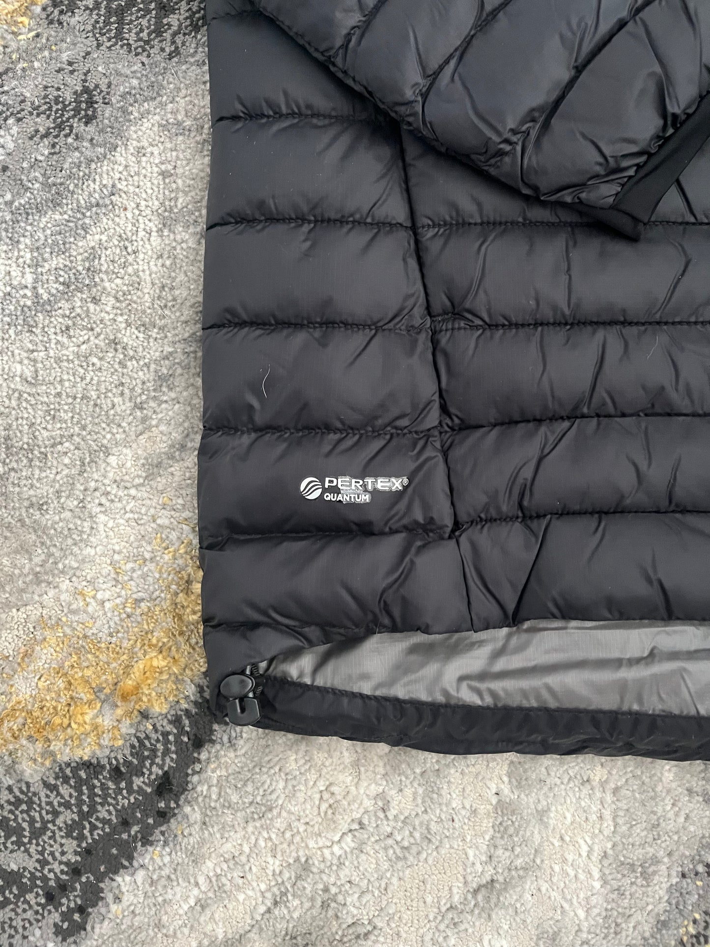 RAB Cirrus Insulated Jacket in Black – Lightweight Mens Outerwear