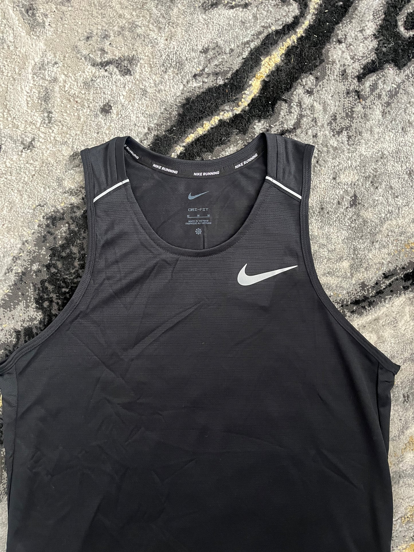 Nike Miler 1.0 Vest (Black)