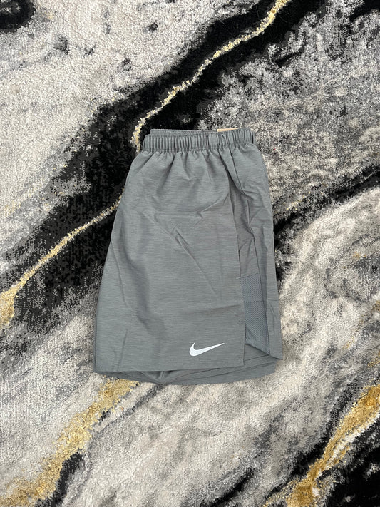 Nike Challenger Running Shorts in Grey – Lightweight and breathable activewear