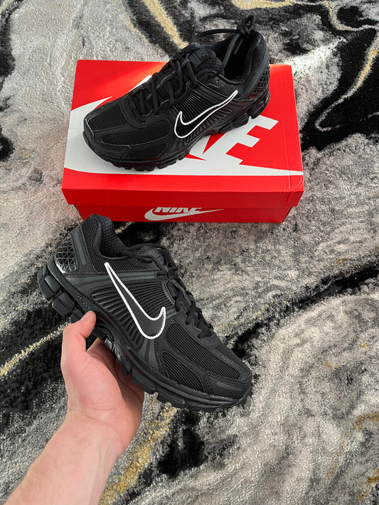 womens nike zoom vomero 5 womens streetwear activewear trainer